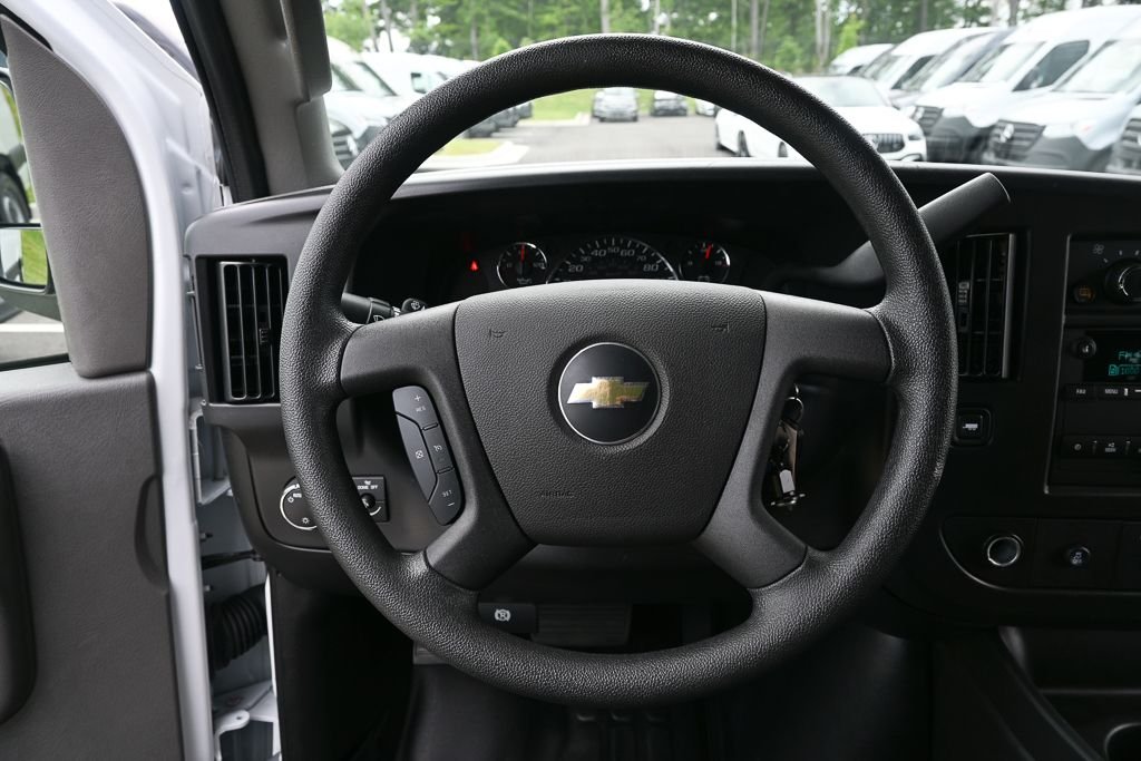 chevrolet express cargo 2025 1GCWGAFP1S1192767 image chevrolet express cargo 2025 1GCWGAFP1S1192767 image